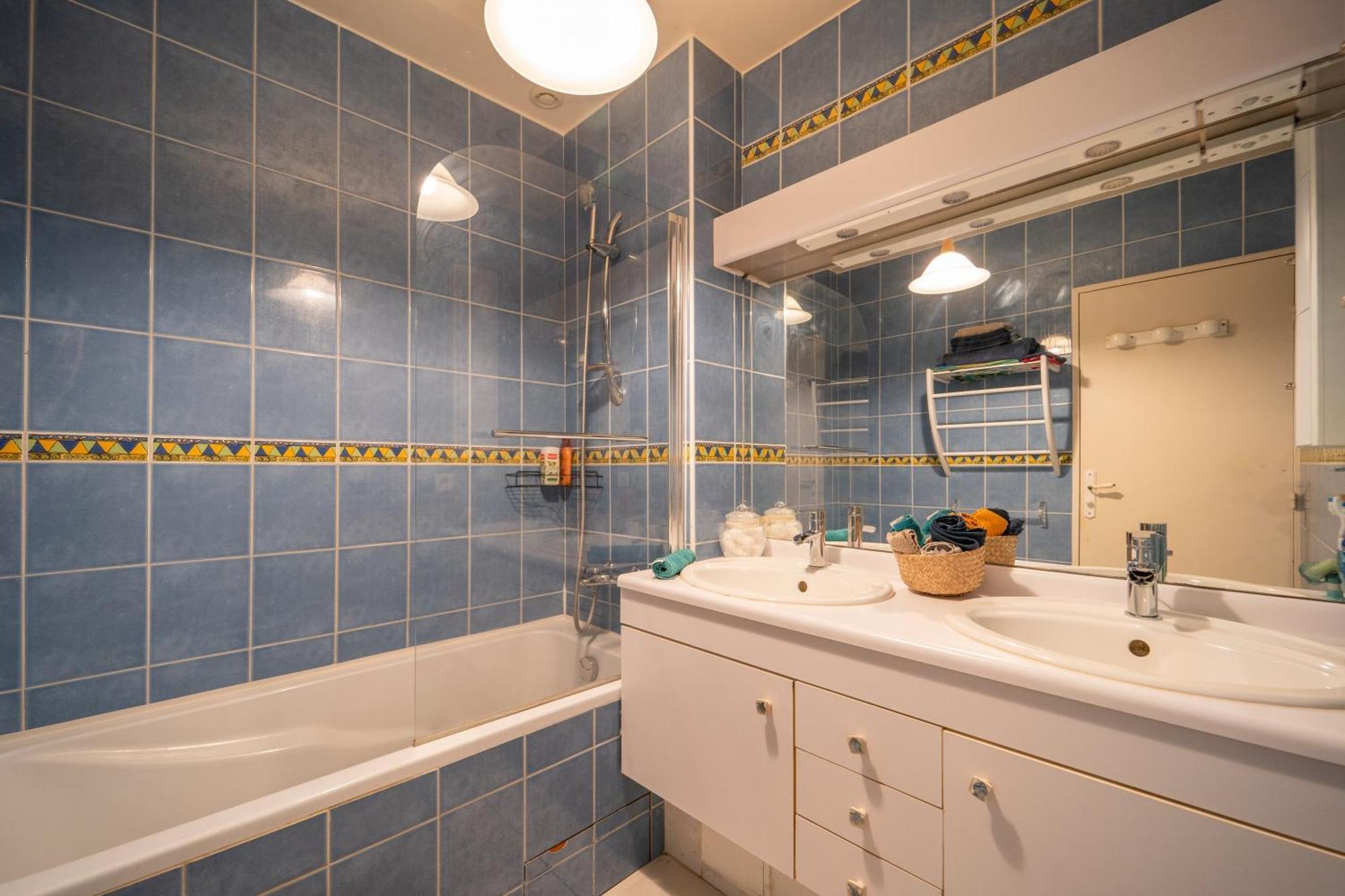 Les Volets Bleus Apartment Rungis
